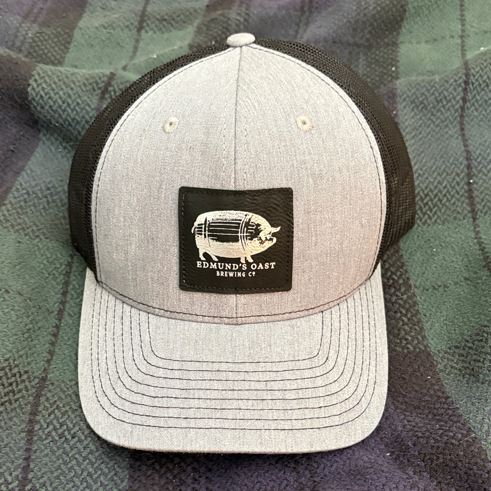 Edmunds Oast brewing hat